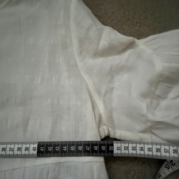 White Flowy Top - Picture 4 of 6